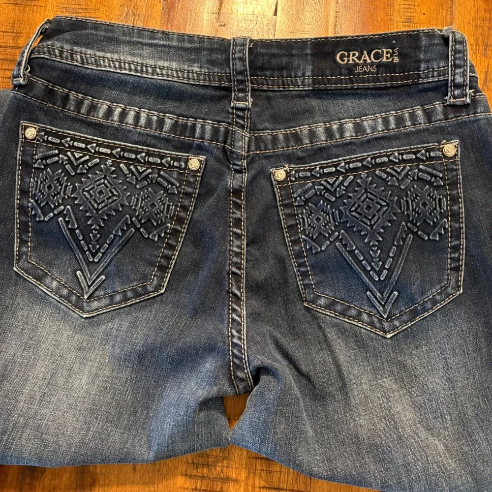 Grace in LA Easy Fit Embellished Bootcut Jeans Dark Wash Size 27 Denim - Picture 2 of 7
